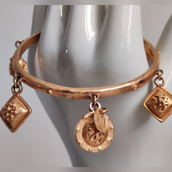 Vintage 80s Designer Ines de la Fressange Logo Charms Bracelet - Picture 3 of 16